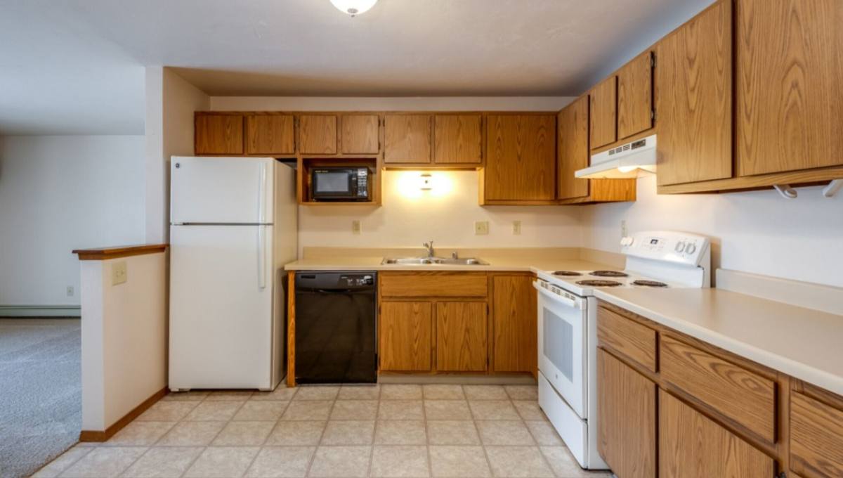 Apartment for rent at 495 Glenbrook Dr, Pulaski, WI 54162