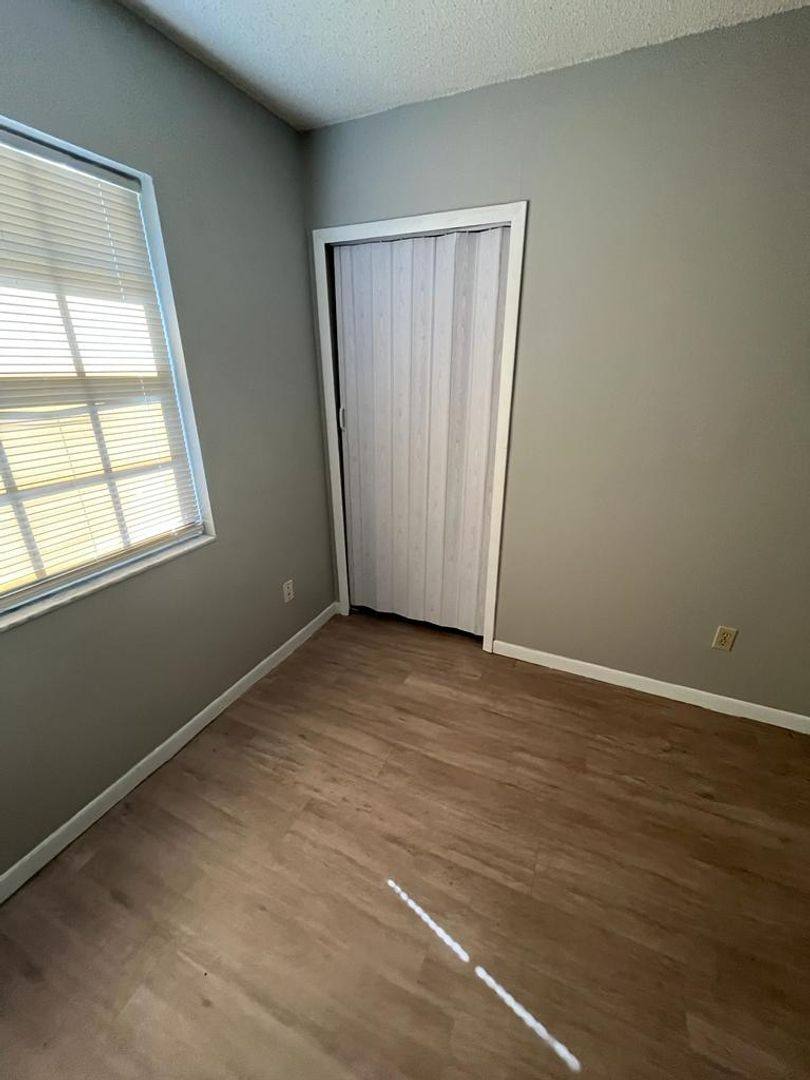 Apartment for rent at 8733 N 50th St, Tampa, FL 33617