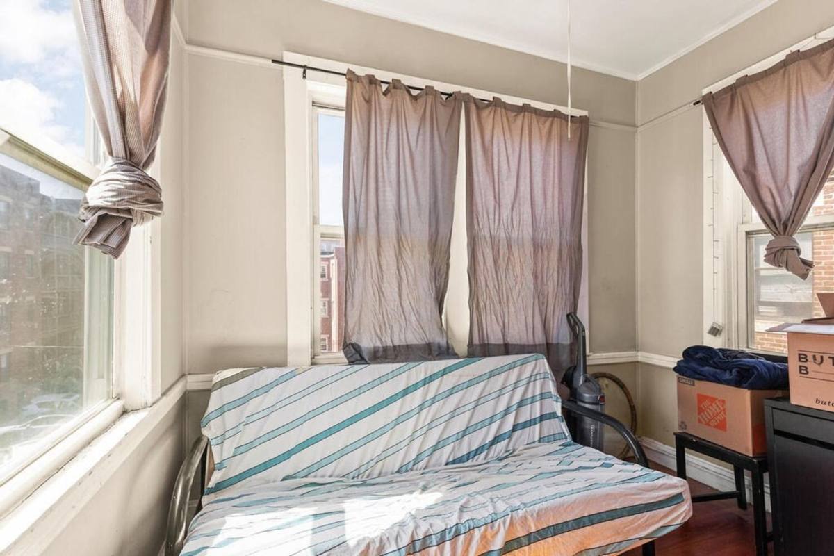 Apartment for rent at 28 Glenville #8, Allston, MA 02134