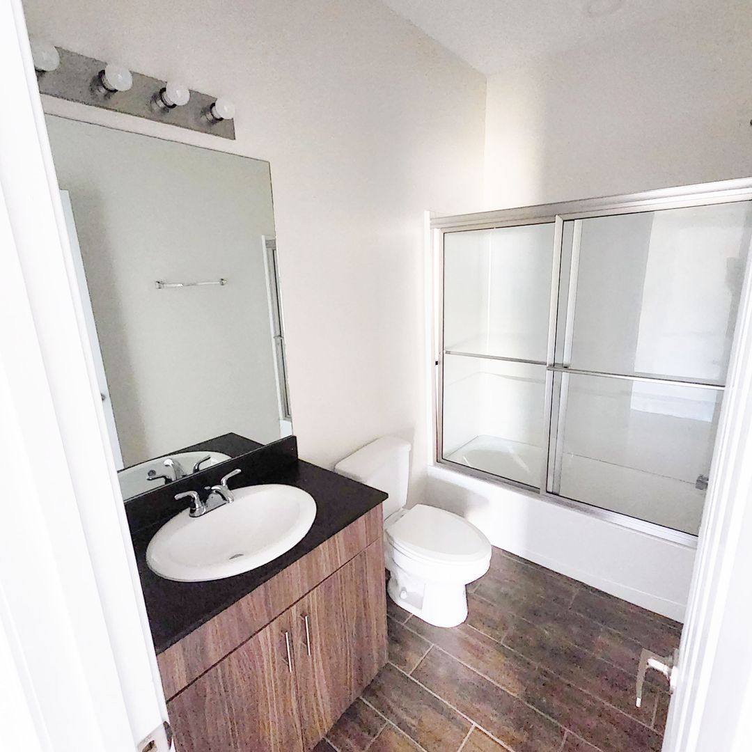 Apartment for rent at 1601 Cortlandt St, Edinburg, TX 78541
