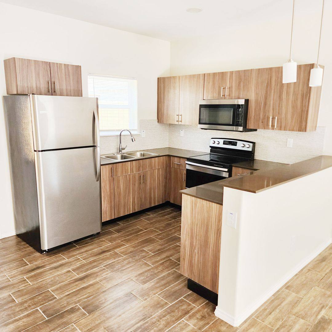 Apartment for rent at 1601 Cortlandt St, Edinburg, TX 78541