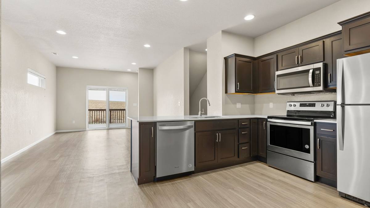 Townhouse for rent at 105-187 Harvey Dr, Waterloo, IA 50701