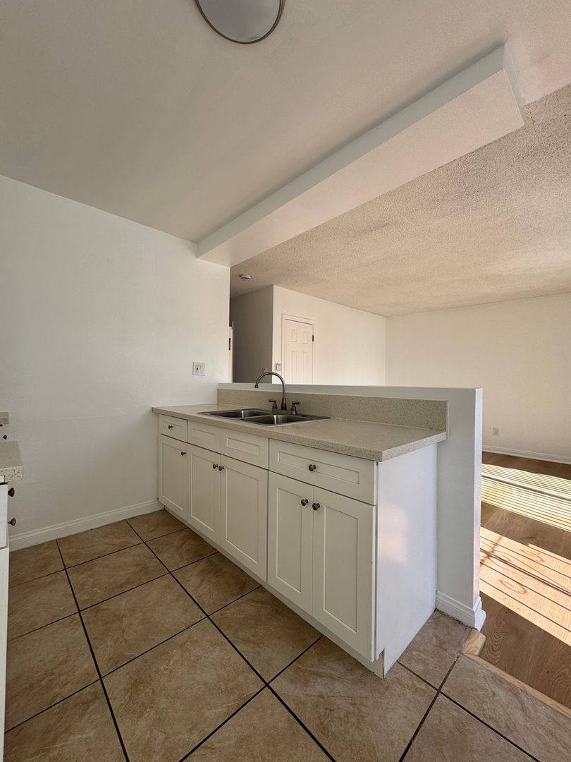 Apartment for rent at 14719 S Berendo Ave, Gardena, CA 90247