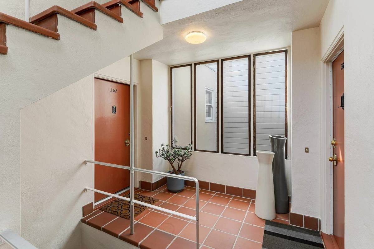 Condo for rent at 1230 Clay St #302, San Francisco, CA 94108