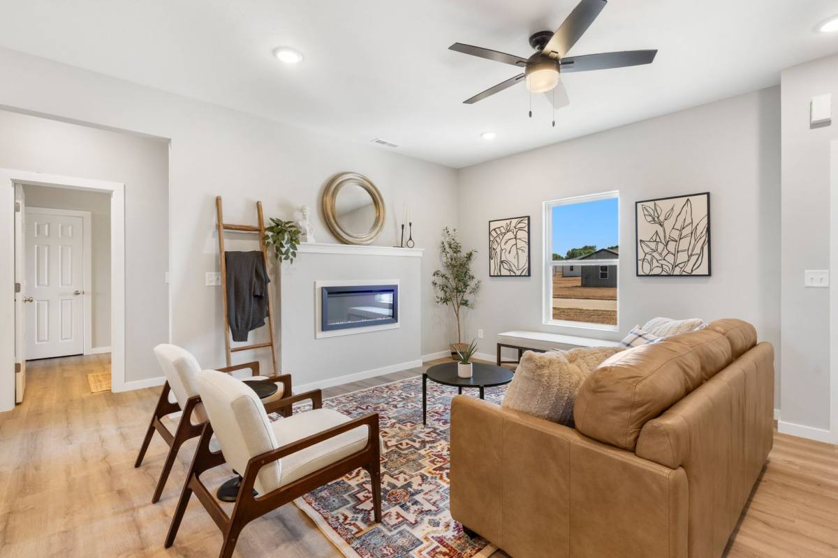 House for rent at 665 E Forest, Bolivar, MO 65613