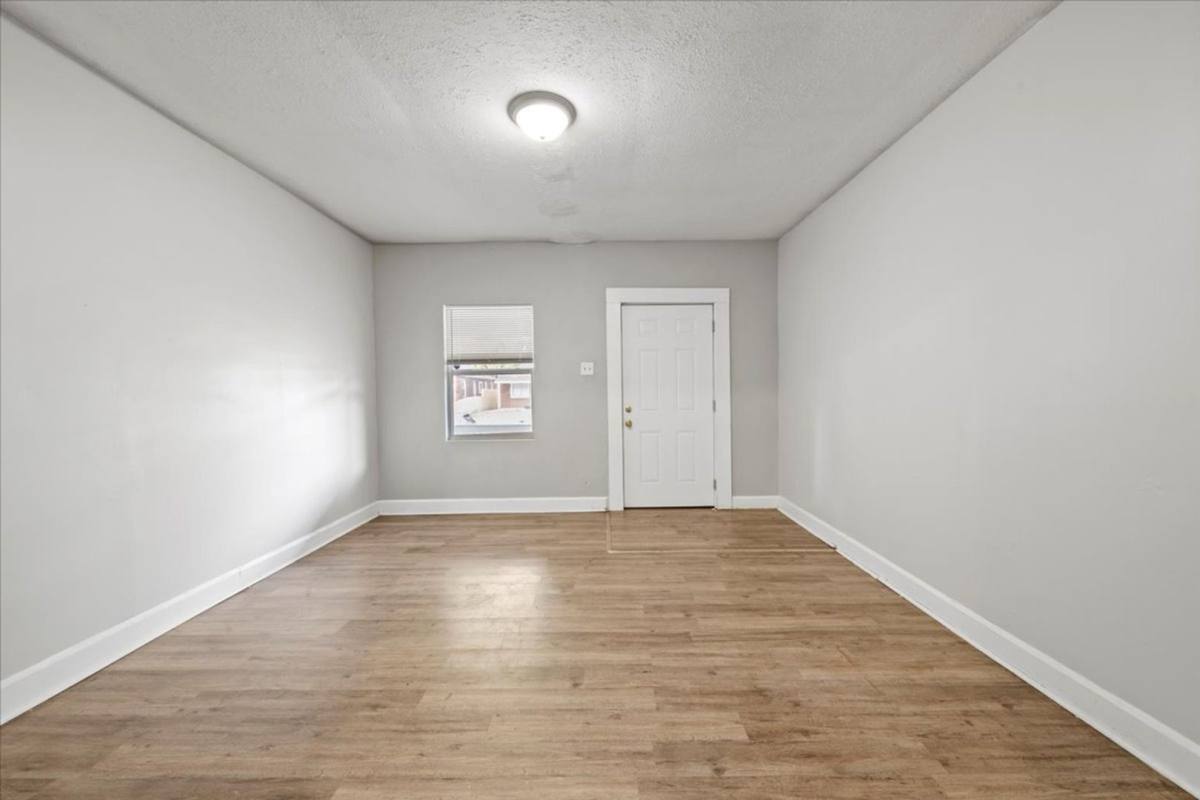 Townhouse for rent at 1119 N Dearborn St, Indianapolis, IN 46201