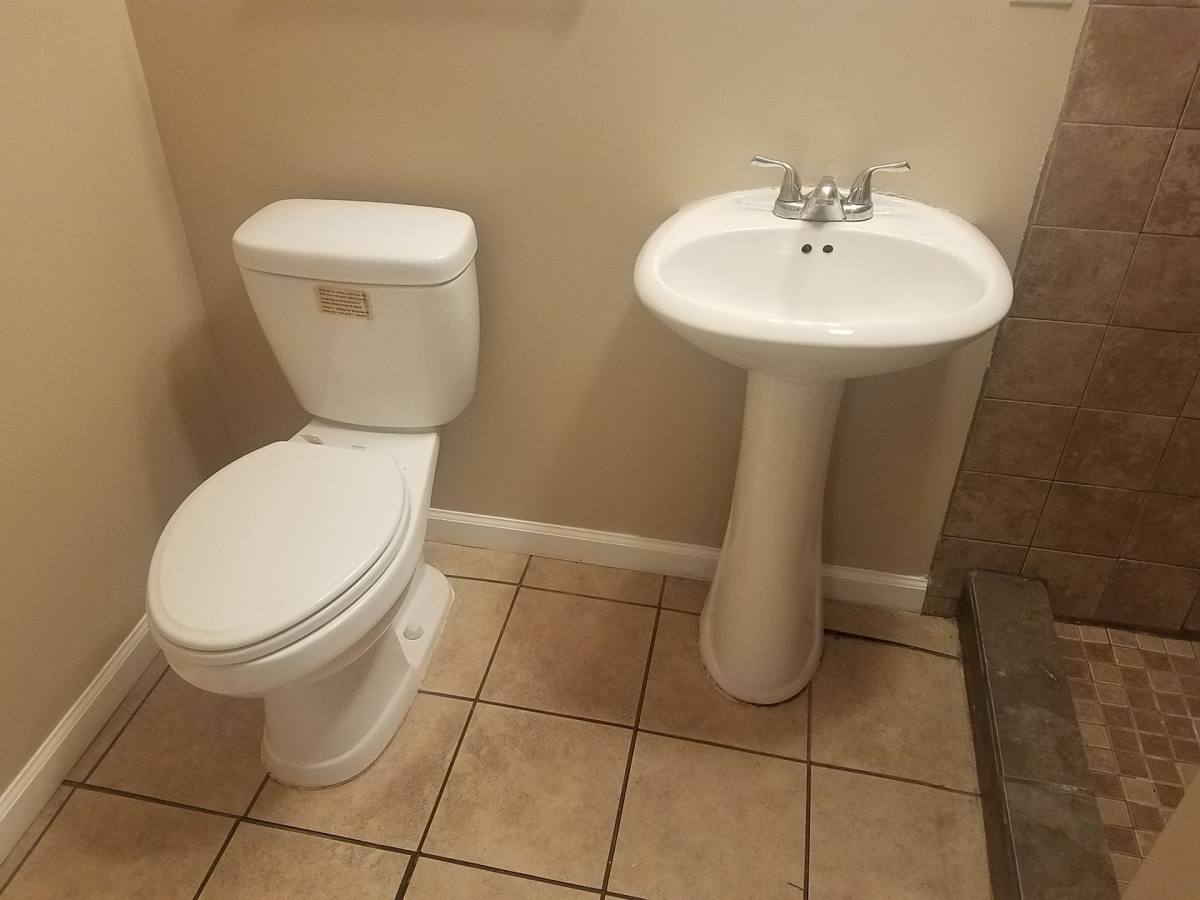 Apartment for rent at 916 Hill St, South Bend, IN 46617