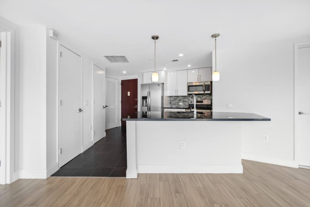 Apartment for rent at 1700 Park Ave, Weehawken, NJ 07086