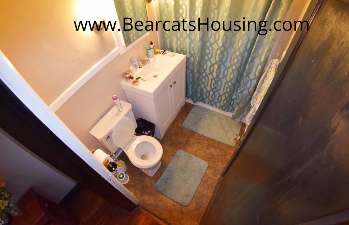 Apartment for rent at 32 Edwards St, Binghamton, NY 13905