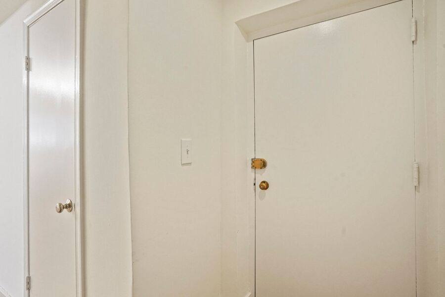 House for rent at 2655 41st St NW #B4, Washington, DC 20007