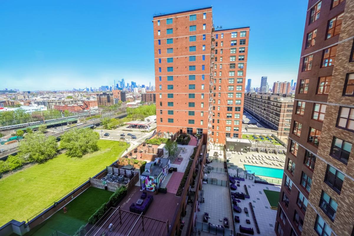 Apartment for rent at 299 Coles St, Jersey City, NJ 07310