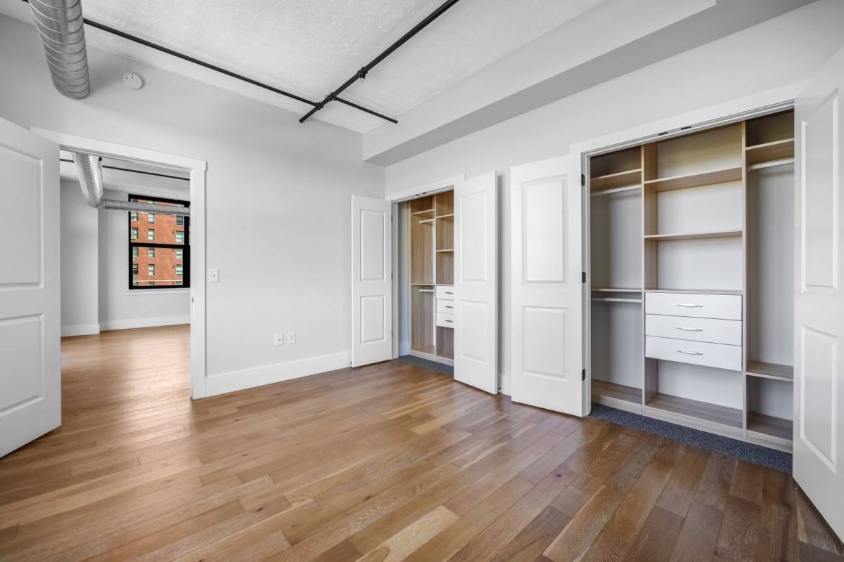 Apartment for rent at 299 Coles St, Jersey City, NJ 07310