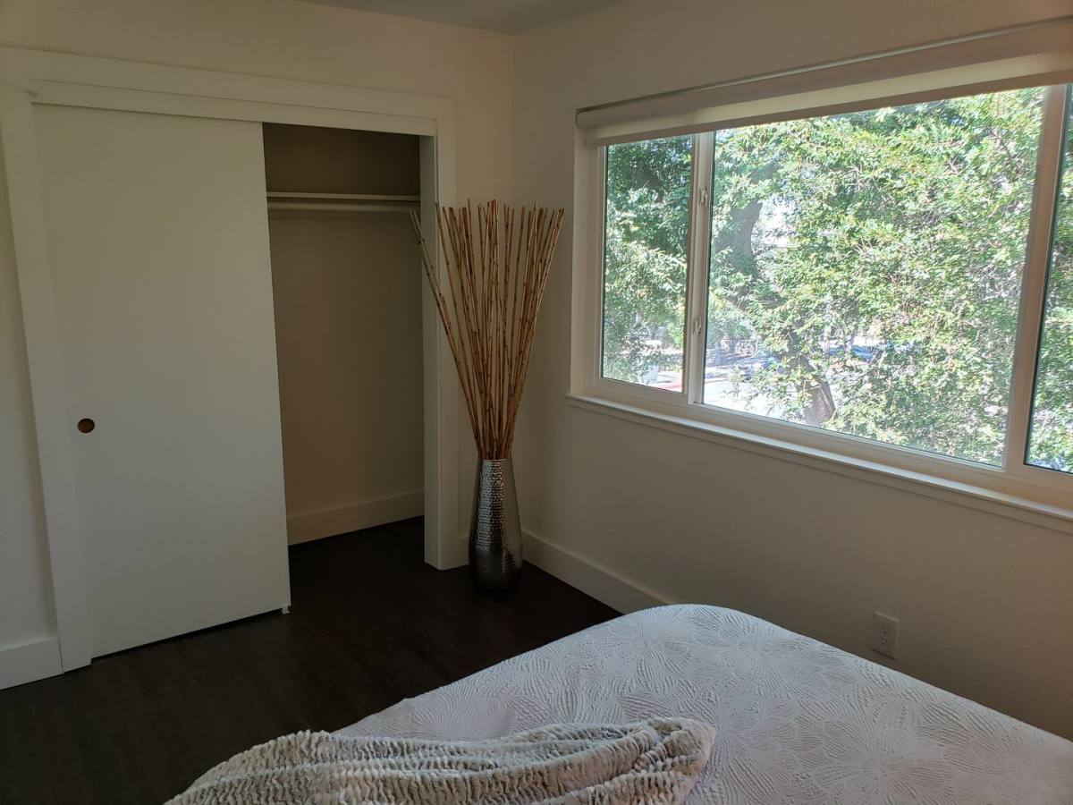 Apartment for rent at 3101 Mabel St, Berkeley, CA 94702