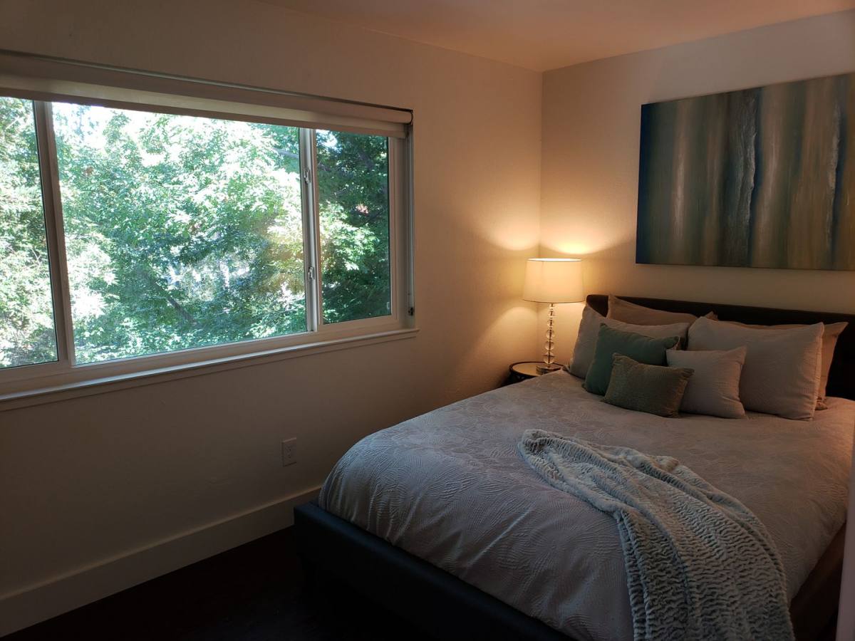 Apartment for rent at 3101 Mabel St, Berkeley, CA 94702