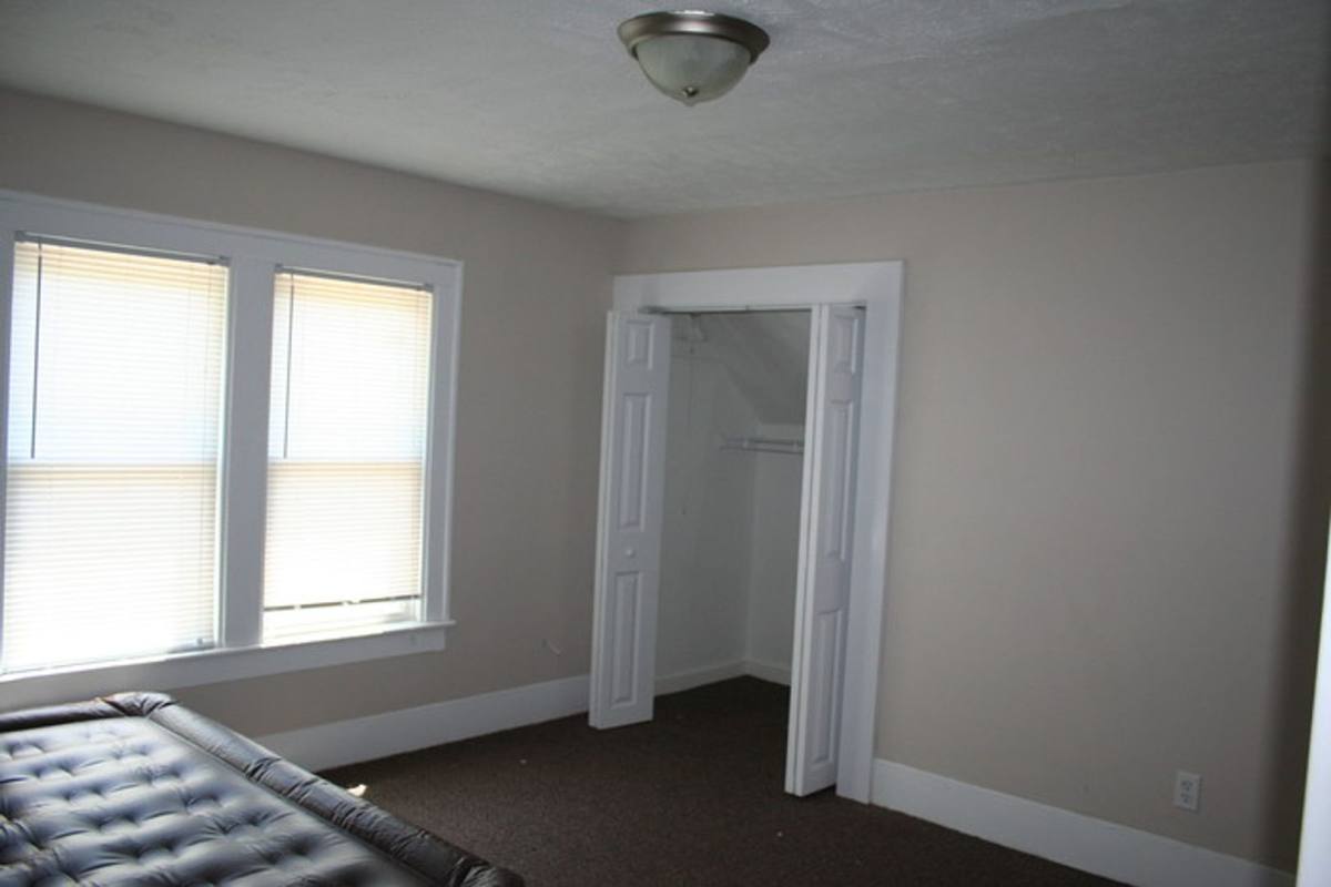 Apartment for rent at 728 Frances St, South Bend, IN 46617