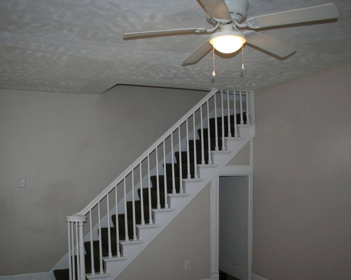 Apartment for rent at 728 Frances St, South Bend, IN 46617