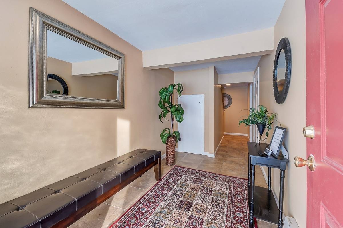 Townhouse for rent at 259 Robert Dr, Syracuse, NY 13210