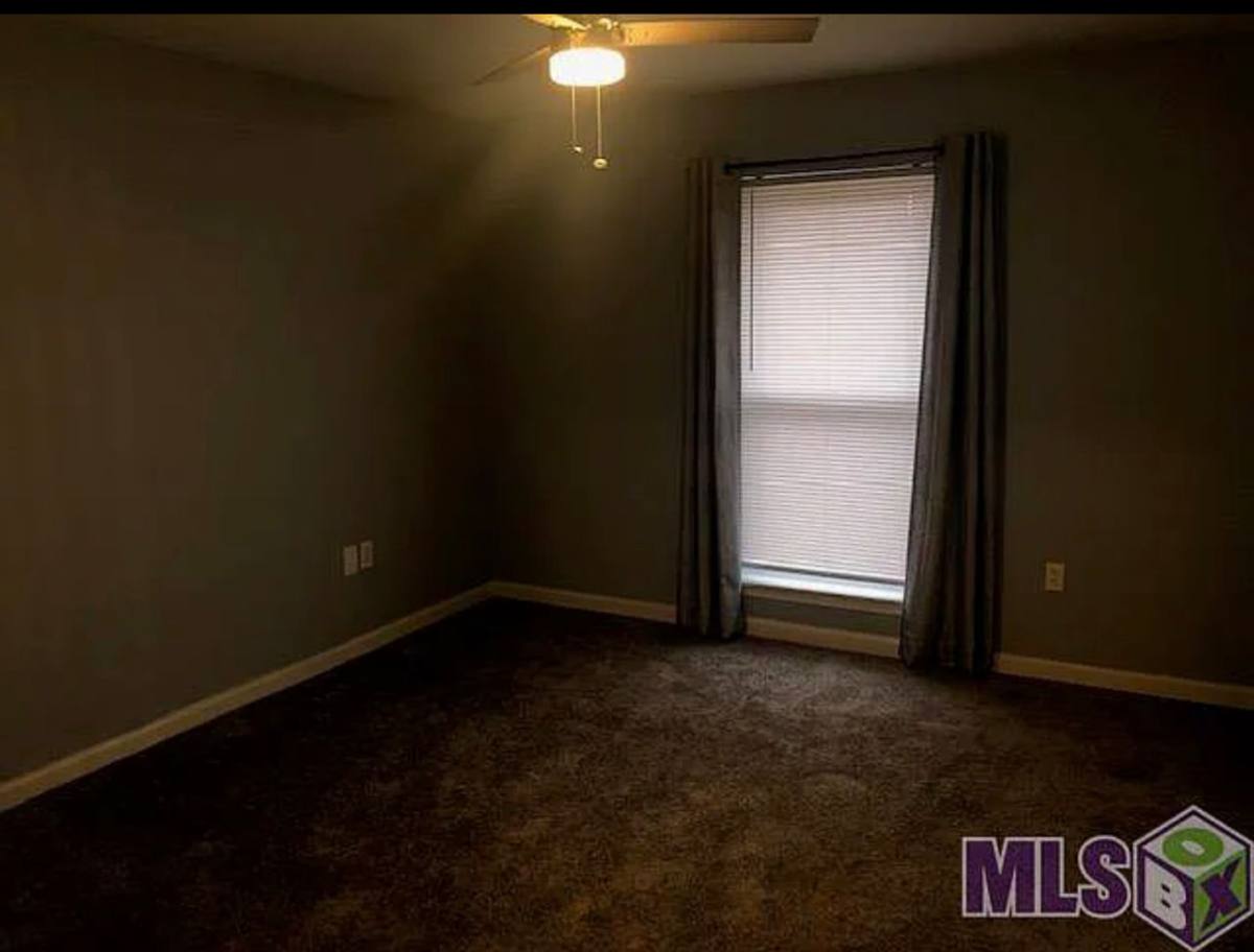 Apartment for rent at 5407 Nicholson Dr, Baton Rouge, LA 70820