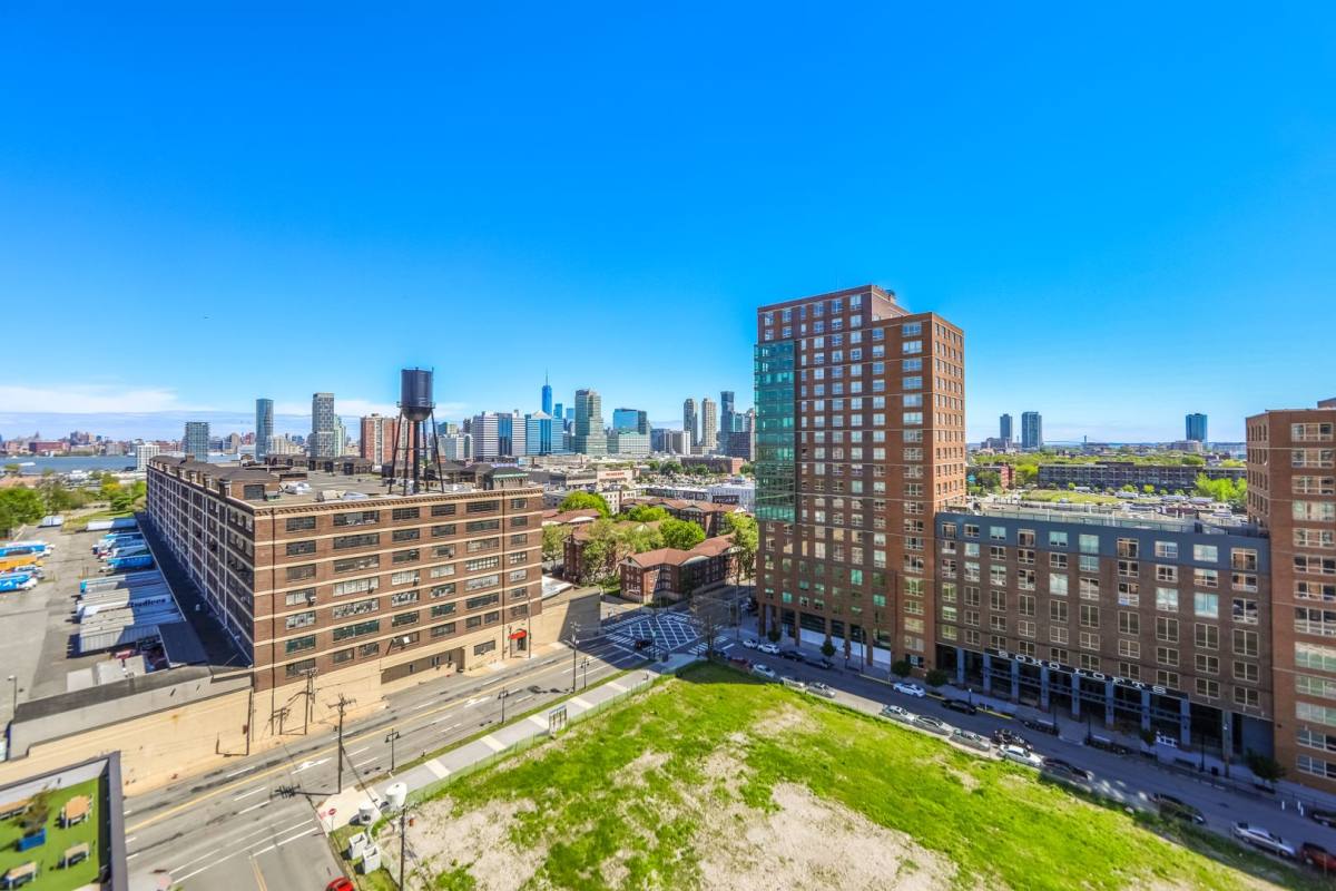 Apartment for rent at 299 Coles St, Jersey City, NJ 07310