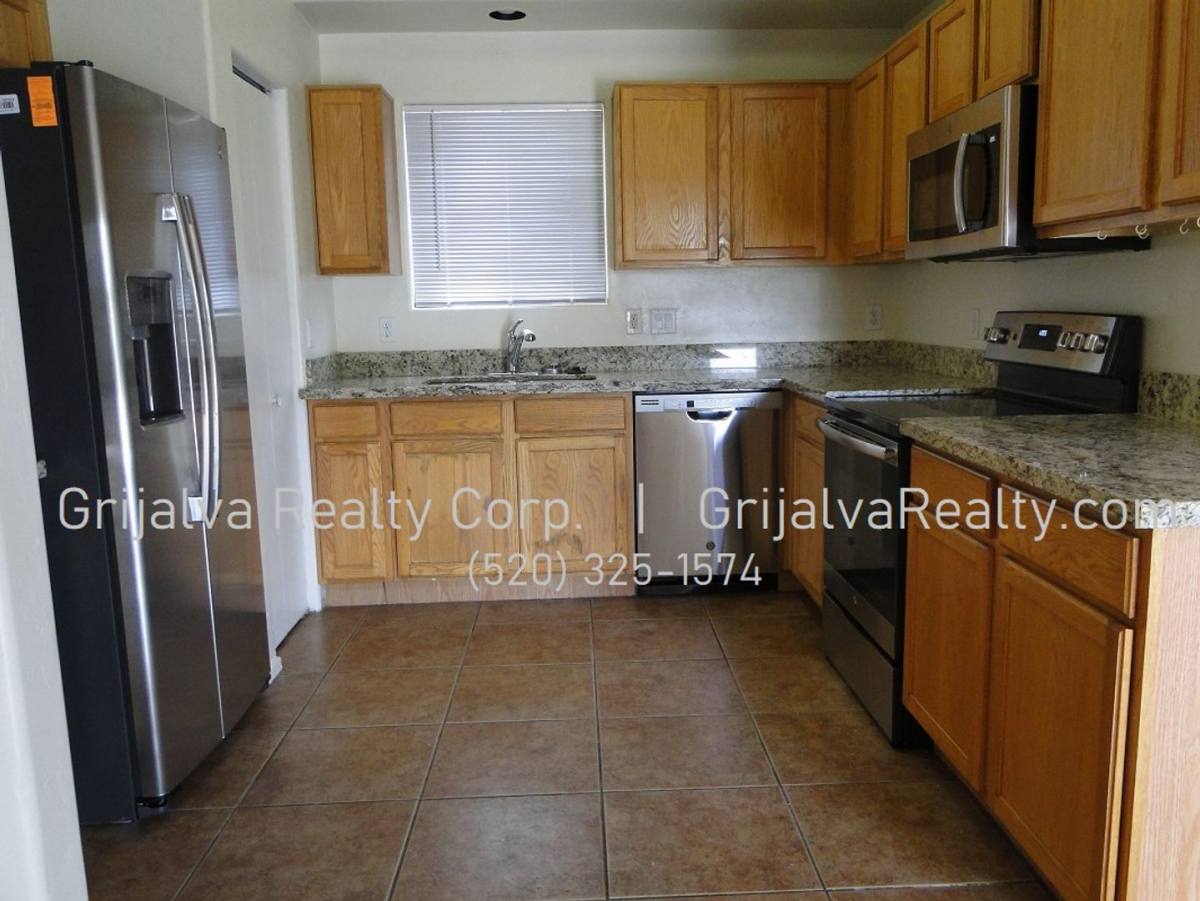 Apartment for rent at 1415 E Lester St, Tucson, AZ 85719