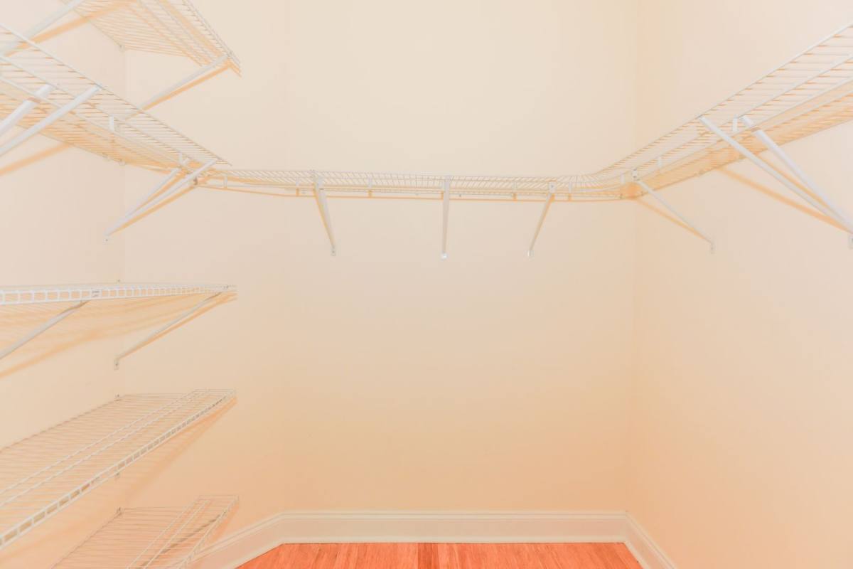 Apartment for rent at 5 Main St, Edgewater, NJ 07020