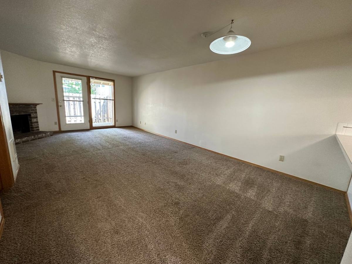 House for rent at 762 SW 206th Place, Beaverton, OR 97006