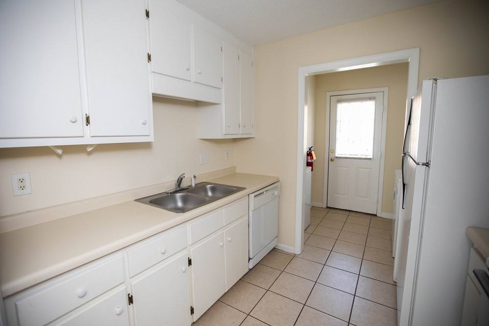 Townhouse for rent at 825 Gaines School Rd, Athens, GA 30605