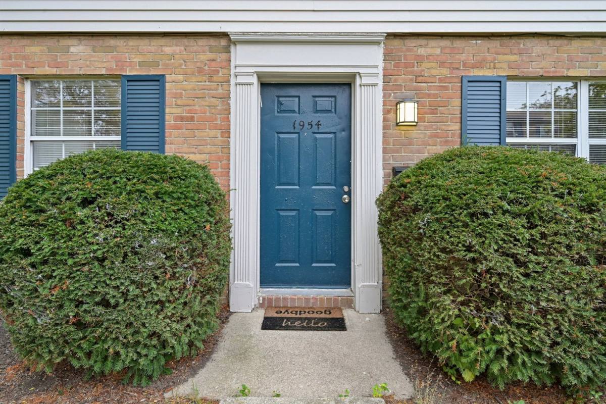 Apartment for rent at 1911 Kendall Place, Grove City, OH 43123