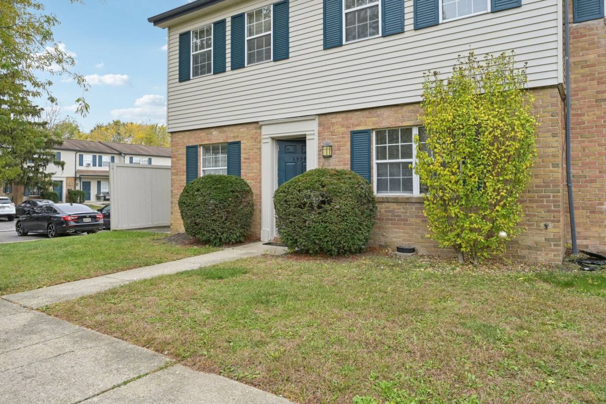 Apartment for rent at 1911 Kendall Place, Grove City, OH 43123
