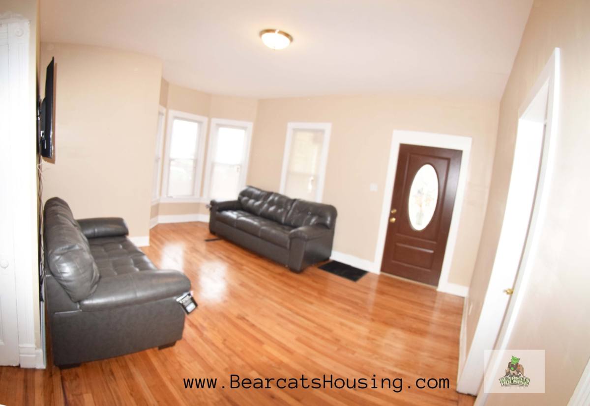 Apartment for rent at 2 Chapel Place, Binghamton, NY 13905