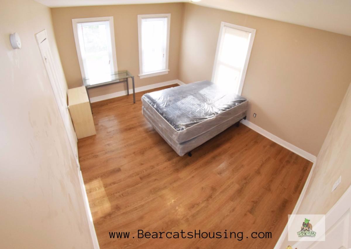 Apartment for rent at 2 Chapel Place, Binghamton, NY 13905