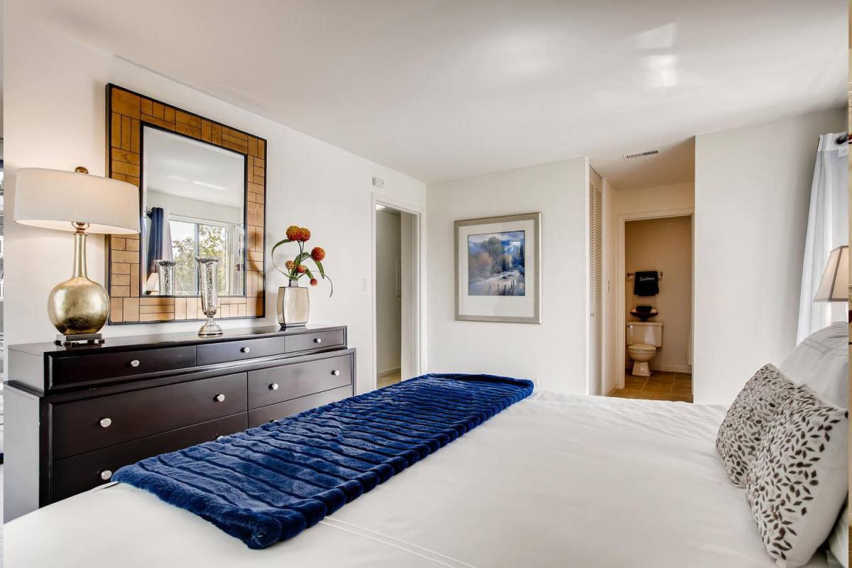 Apartment for rent at 2500 Brush Rd, Schaumburg, IL 60173