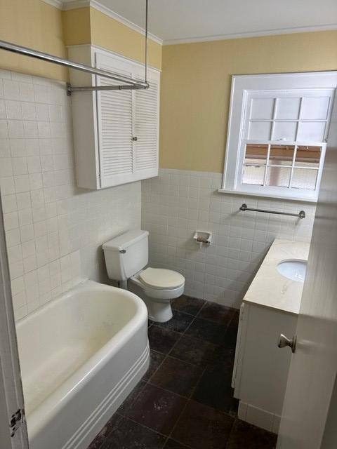 House for rent at 101 E Midland St, Shawnee, OK 74804