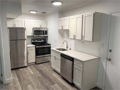 Apartment for rent at 1510 Newman Ave, Lakewood, OH 44107