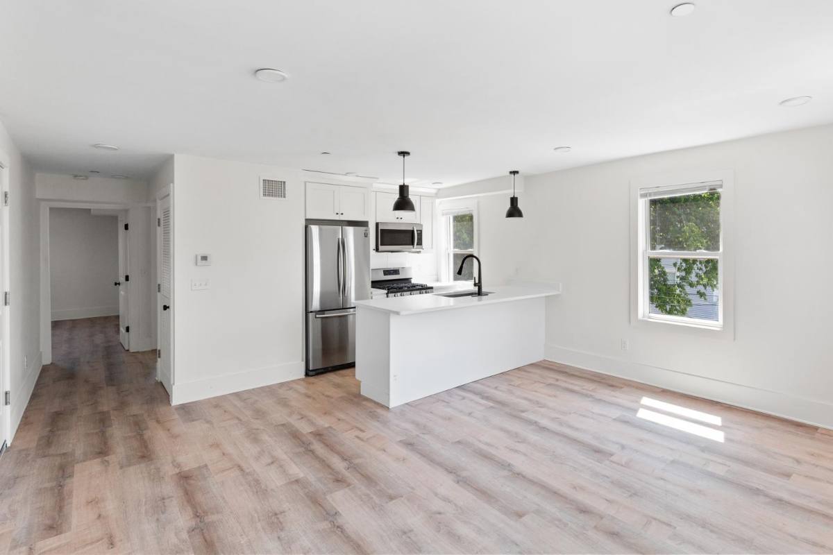Apartment for rent at 14 Vinton St #2B, Providence, RI 02909