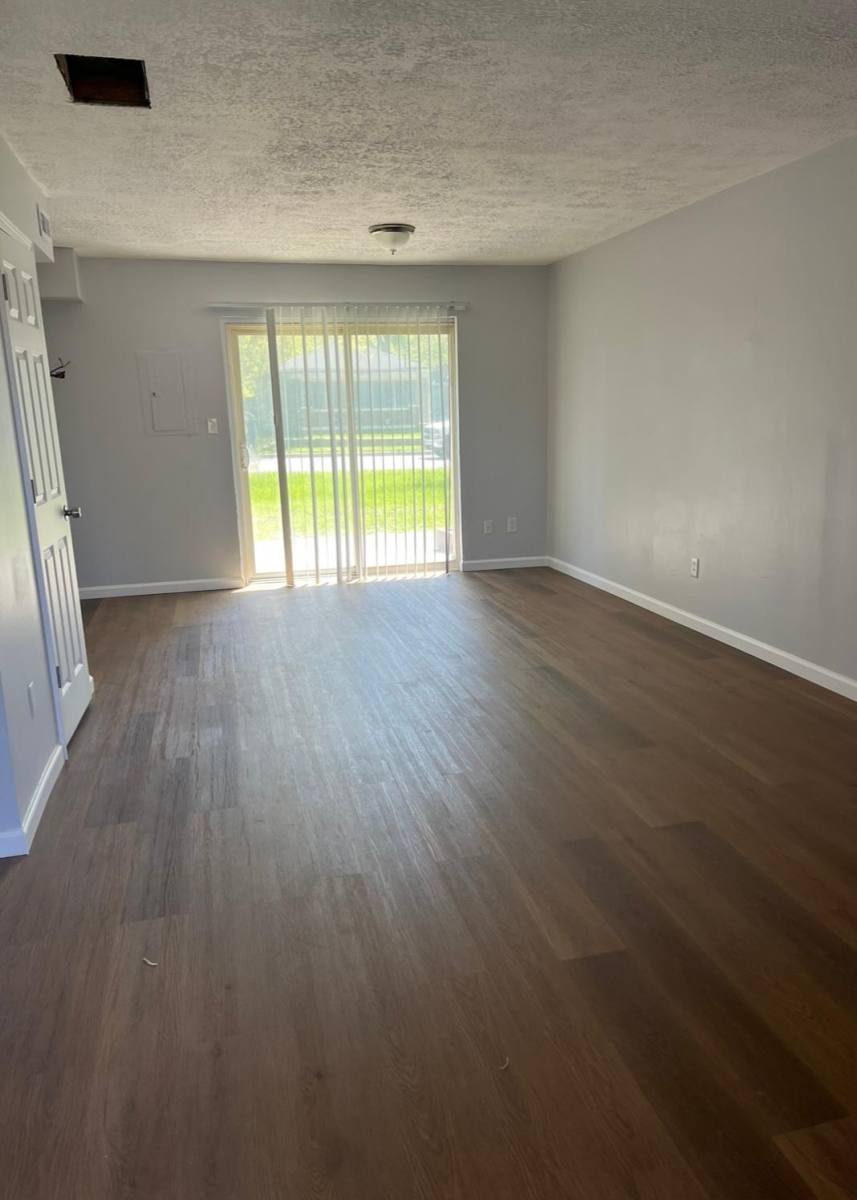 Apartment for rent at 2821 Oxford Lane, Indianapolis, IN 46218