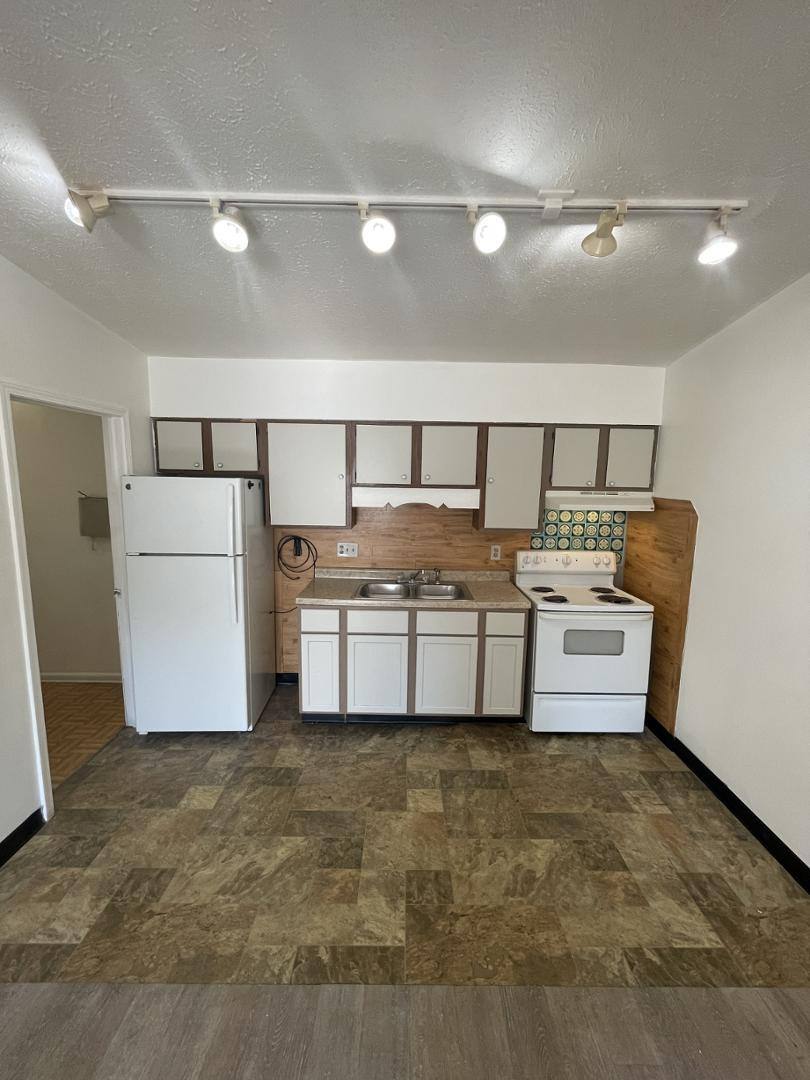 Apartment for rent at Cameron Square, 742 Loews Blvd, Greenwood, IN 46142