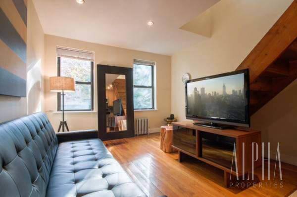 Townhouse for rent at 350 E 19th St #3A, New York, NY 10003