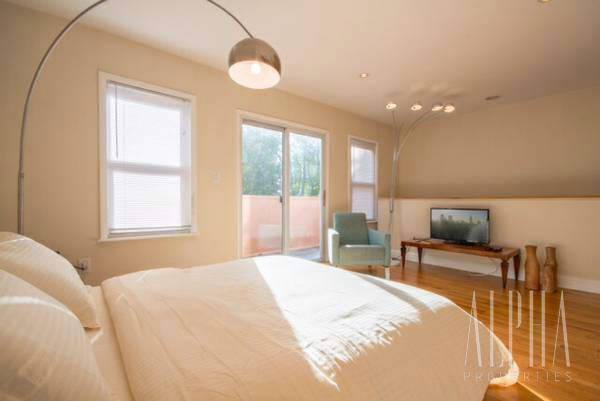 Townhouse for rent at 350 E 19th St #3A, New York, NY 10003