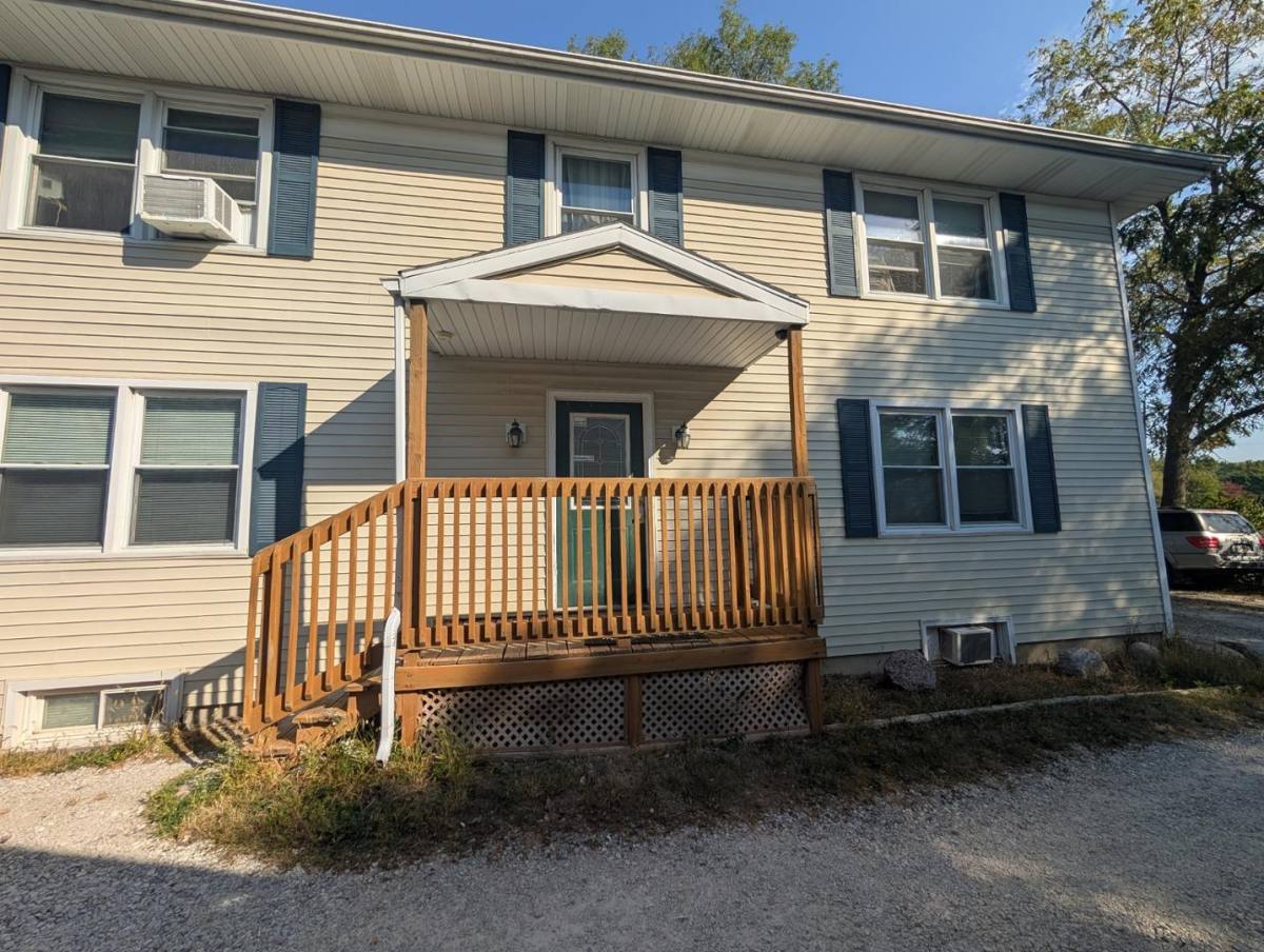 Apartment for rent at 422 N Sheldon St, Rantoul, IL 61866