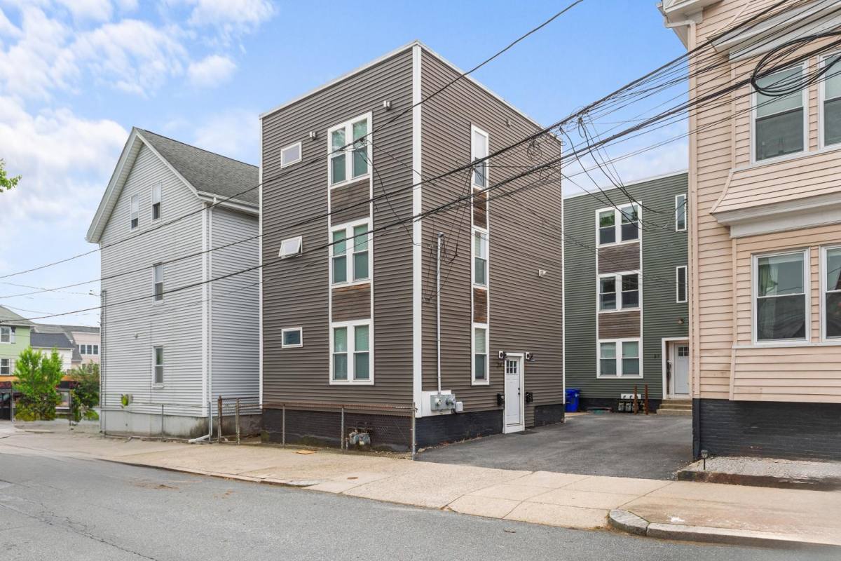 Apartment for rent at 29 E Transit St #2, Providence, RI 02906