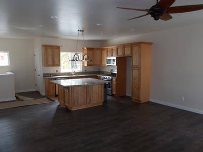 Apartment for rent at 222 1 2 E 15th St #222, Costa Mesa, CA 92627