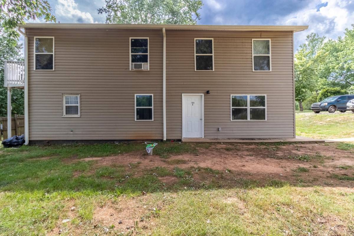House for rent at 103 Duplex Lane #B, Statesville, NC 28677
