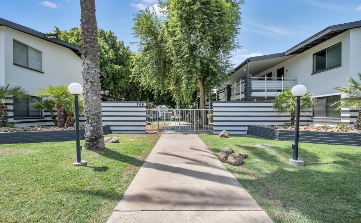 House for rent at Montebello Gardens, 721 E Montebello Ave #225, Phoenix, AZ 85014