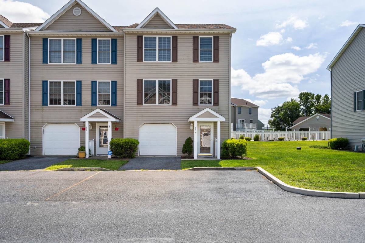 Townhouse for rent at 32363 Cea Dag Circle #1, Dagsboro, DE 19939