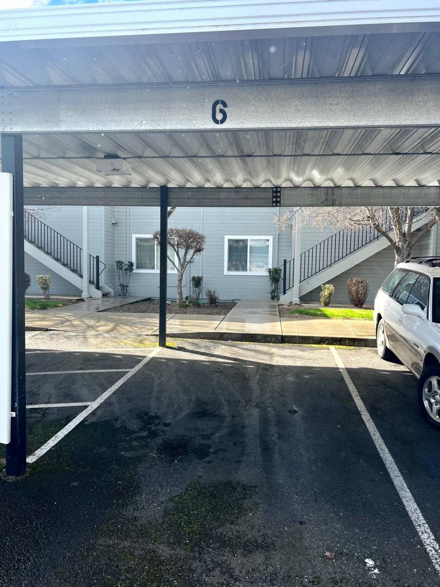 Apartment for rent at Countryside Village, 501 Briarwood Dr #6, Central Point, OR 97502