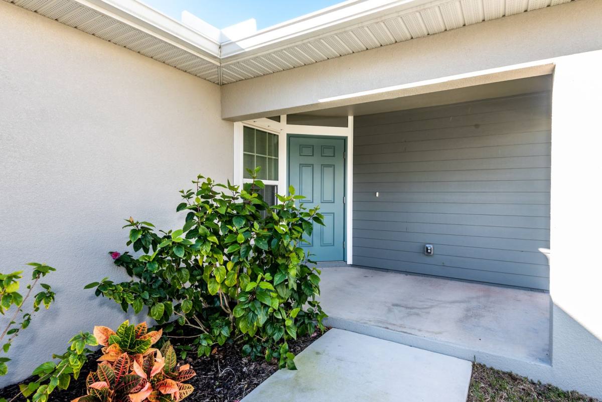 Apartment for rent at 219 Lewis Circle, Punta Gorda, FL 33950