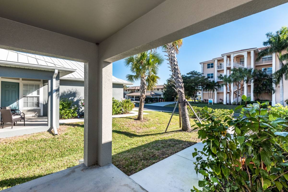 Apartment for rent at 219 Lewis Circle, Punta Gorda, FL 33950