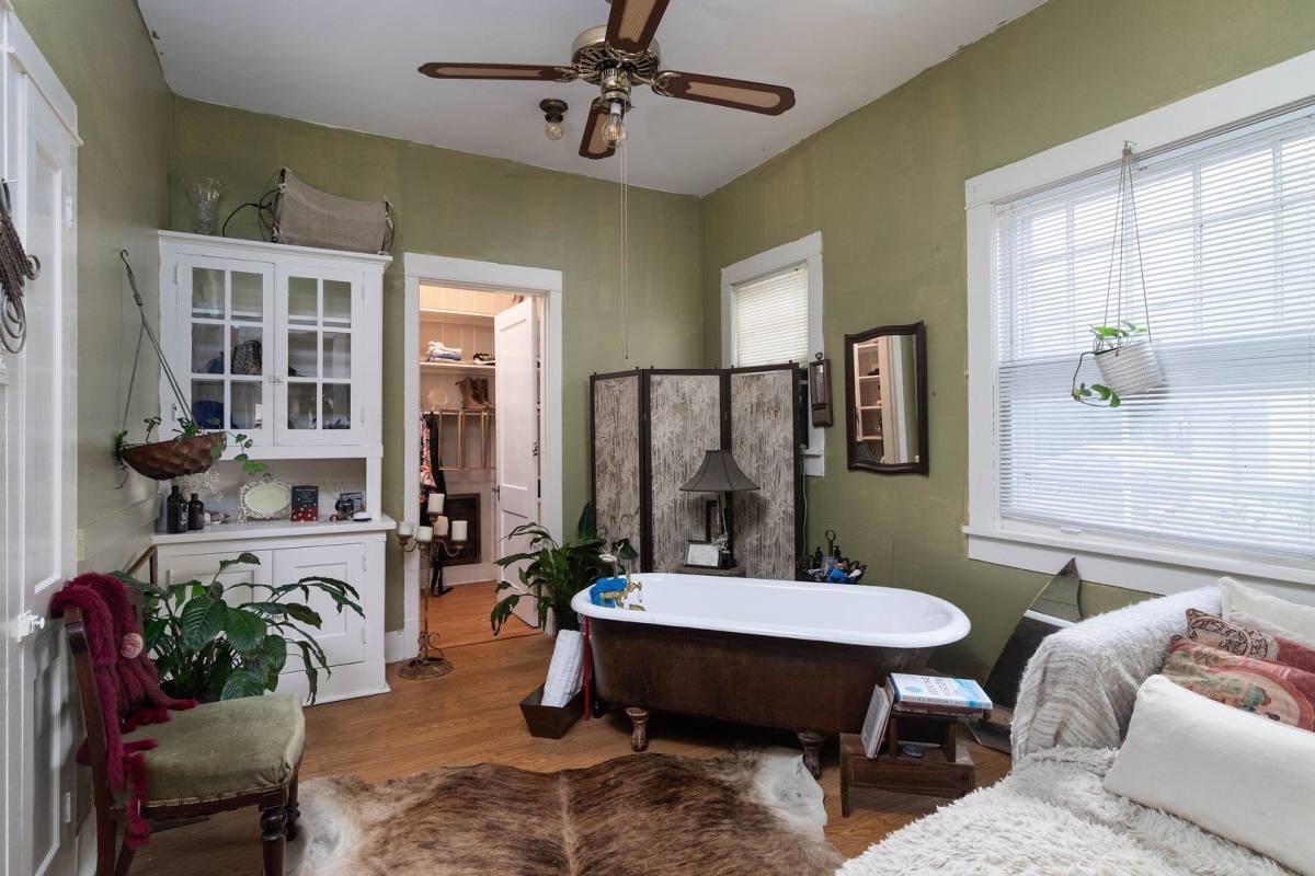 House for rent at 108 Blount St, Water Valley, MS 38965