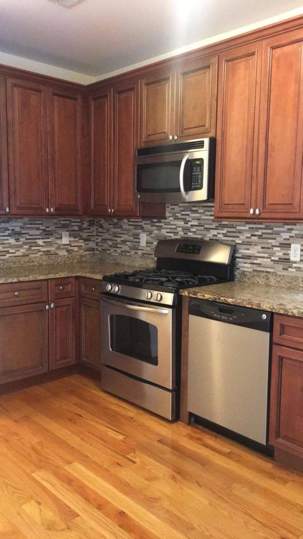 Apartment for rent at 97 Tichenor St, Newark, NJ 07105